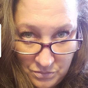 Meet your Posher, Angie